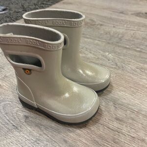 BOGS Kids Waterproof Boots - silver sparkle